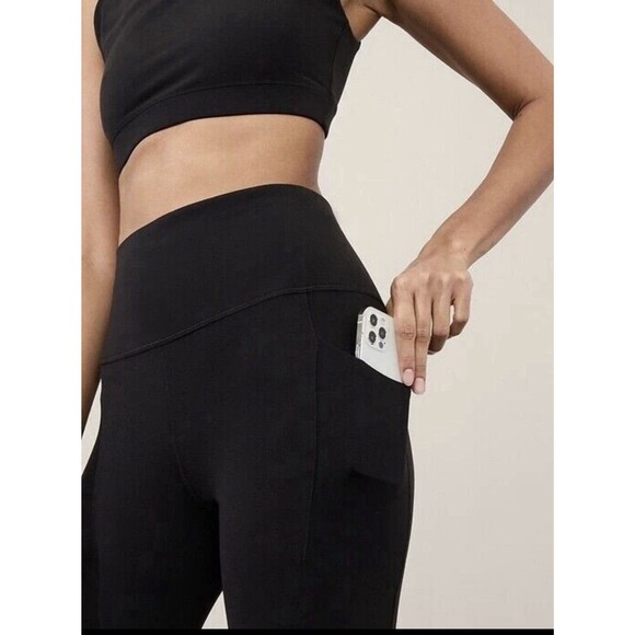 Athleta Stash Pocket Salutation Tight- Black-Size Medium Gym Workout Yoga 25L - Picture 2 of 8